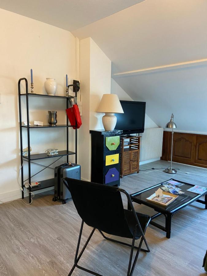 Appartement entier en résidence centre ville Vendôme Esterno foto