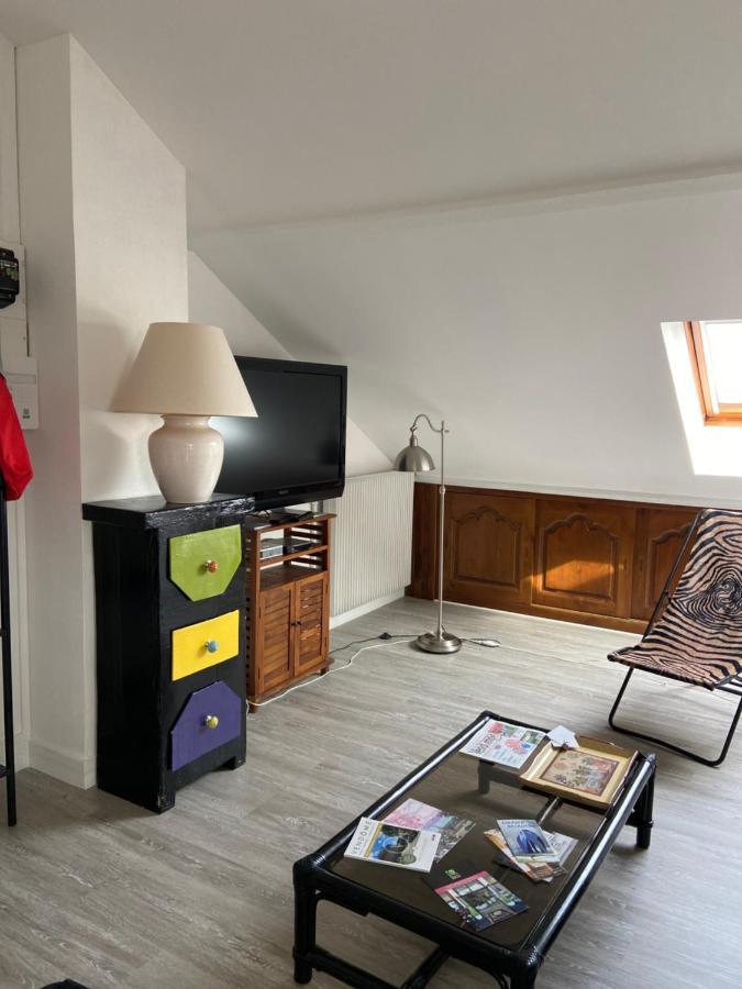 Appartement entier en résidence centre ville Vendôme Esterno foto