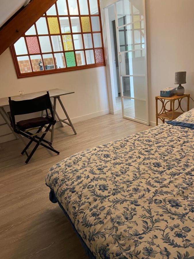 Appartement entier en résidence centre ville Vendôme Esterno foto
