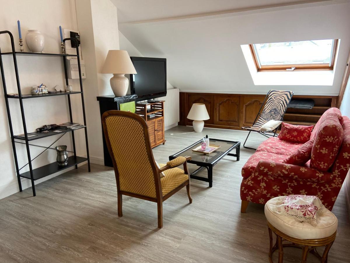 Appartement entier en résidence centre ville Vendôme Esterno foto