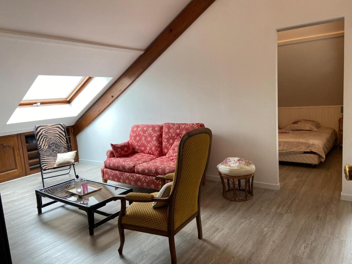Appartement entier en résidence centre ville Vendôme Esterno foto