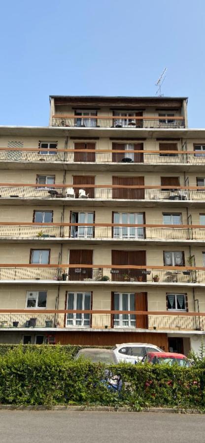 Appartement entier en résidence centre ville Vendôme Esterno foto